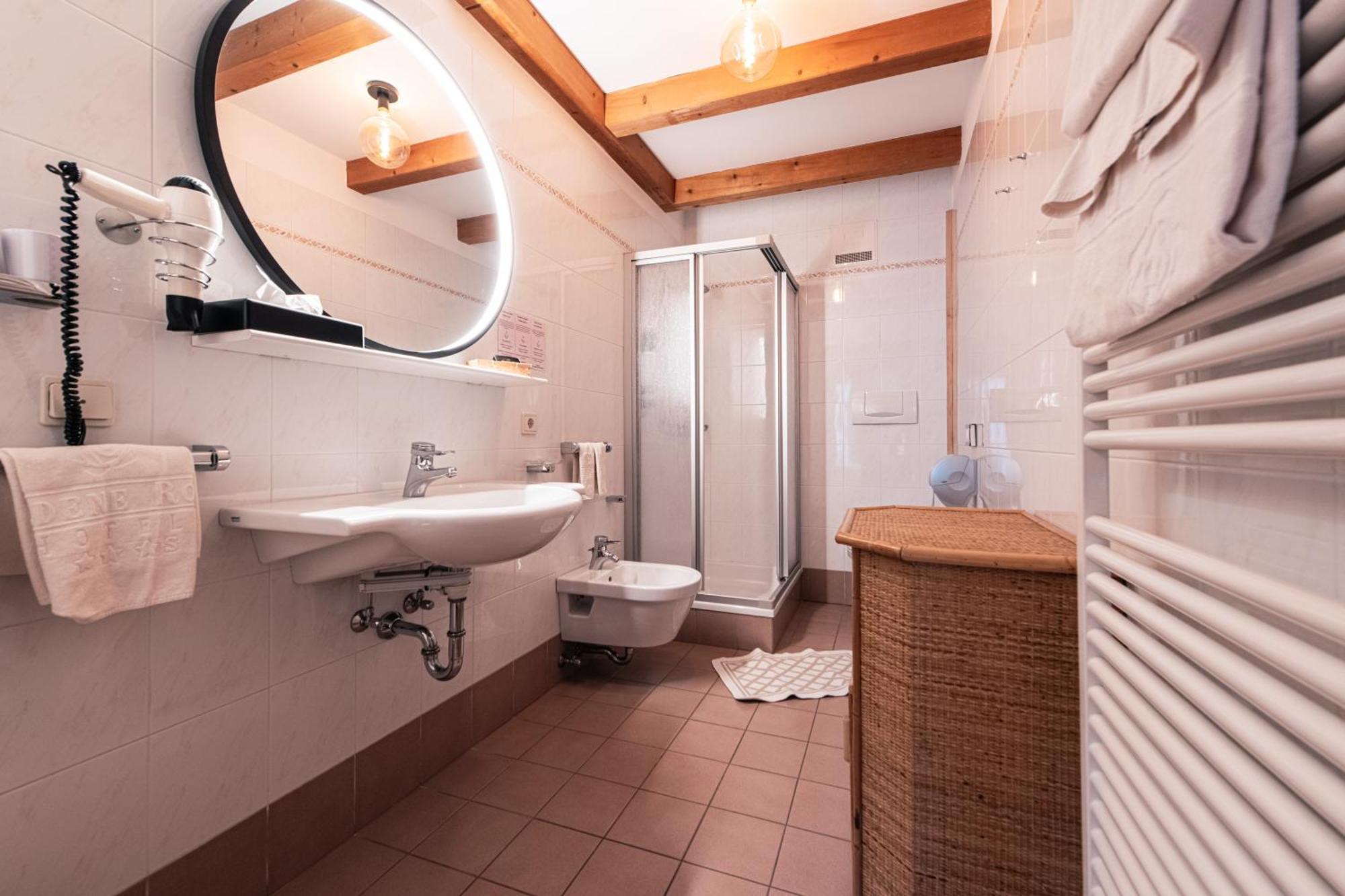 Goldene Rose Hotel 3*